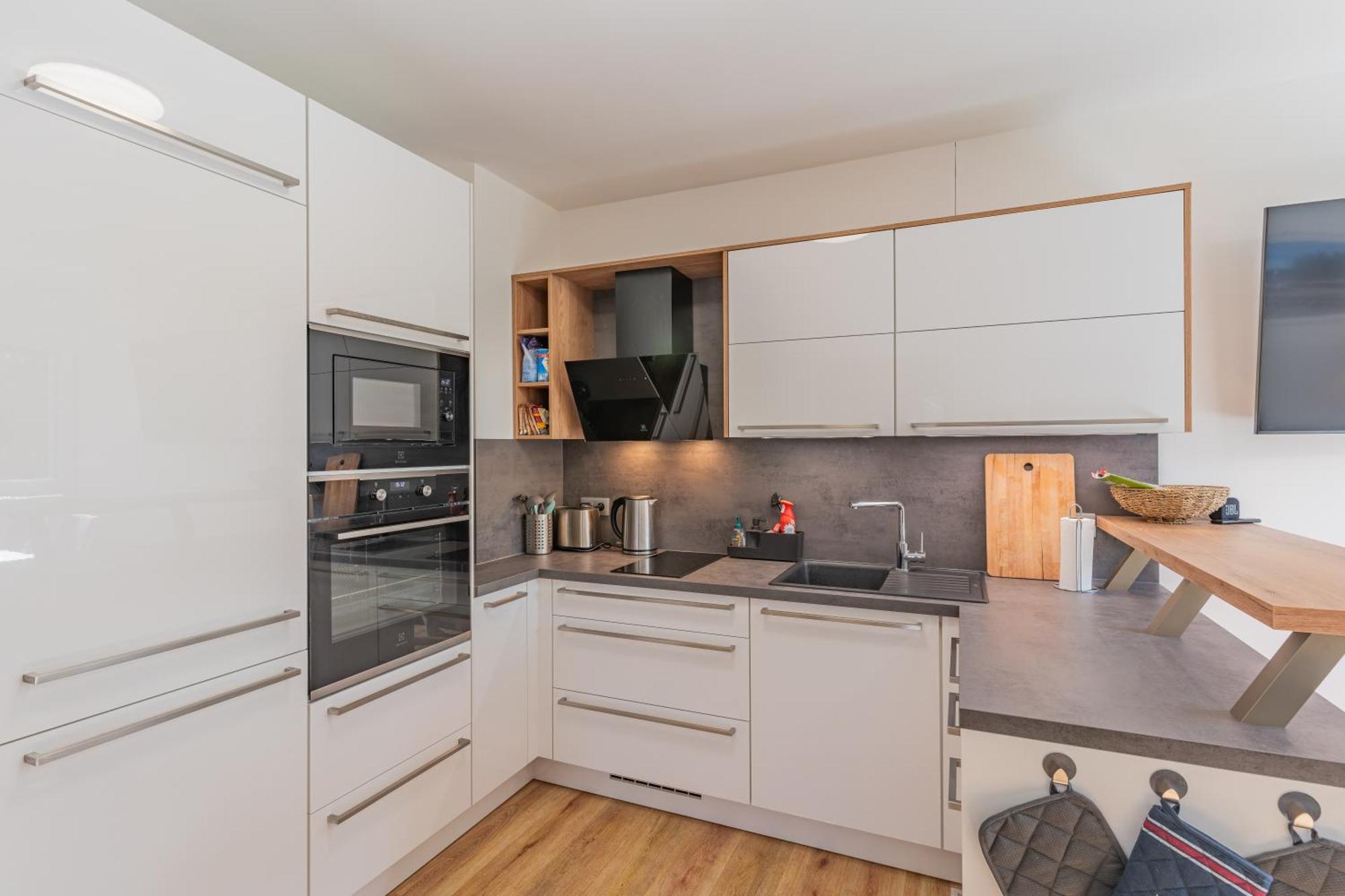 Apartman แชร์นาฟ โปชูมาวี ภายนอก รูปภาพ