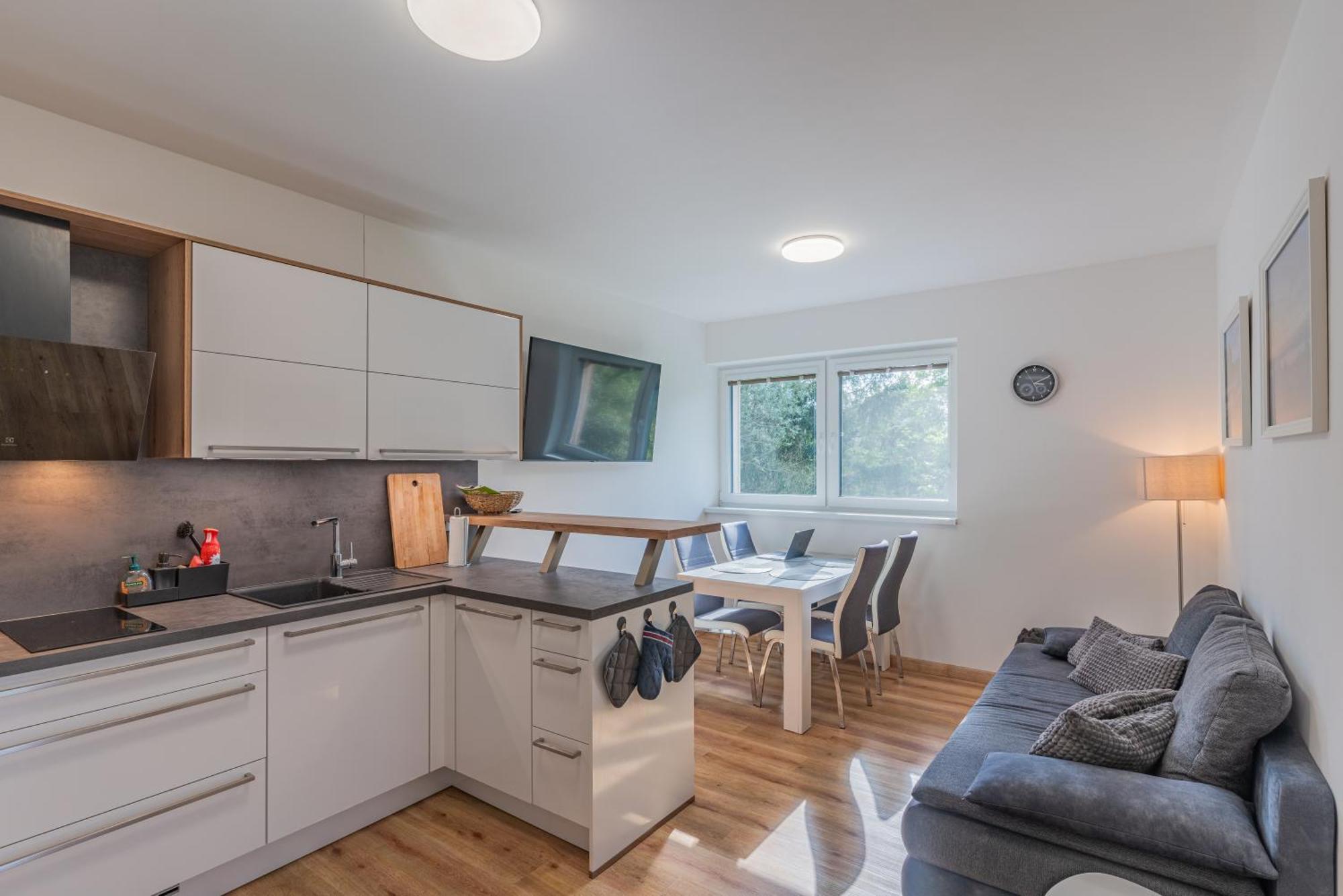 Apartman แชร์นาฟ โปชูมาวี ภายนอก รูปภาพ